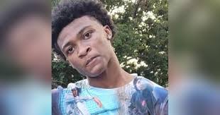 Robyn Leonard's Instagram, Twitter & Facebook