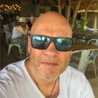 30+ "Robert Bax" profiles