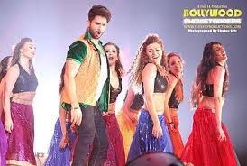 Shahid Kapoor S New Haircut Updated January 2021 He has a huge fan following, and his fans want to remain updated about the latest happening in life of shahid kapoor. shahid kapoor s new haircut updated