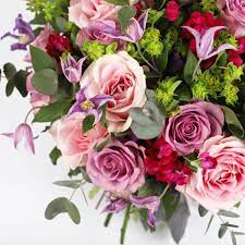 Same day london flower delivery specialists. English Garden Bouquet I Flowers I Flower Delivery Uxbridge I Paeonia Floral Designs Paeonia Floral Designs High St Uxbridge