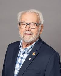 Warren Orr's Instagram, Twitter & Facebook