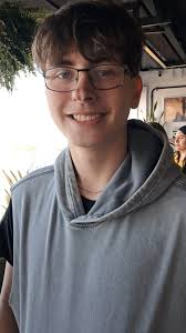 Domingo ensolarado como o leonino merece. Para festejar a vida. Para  colorir o tempo. Que voa. O brilho do leãozinho não vem do sol. Vem do  coração, da pureza, dos sentimentos, dos olhos e da alma. ...