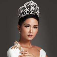 H'hen niê vừa vướng phải những lùm xùm kém tinh tế khi cổ vũ khánh vân. H Hen Nie La Ai Tiá»ƒu Sá»­ H Hen Nie Cáº­p Nháº­t Má»›i Nháº¥t