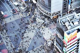 今週末はanime californiaにゲスト出演 感謝いたします…ふふ❤︎ this is what i'll be wearing for the opening ceremony of @animecalifornia. Shibuya Crossing Uberquere Die Grosste Kreuzung Der Welt