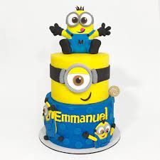 The cake design with the minion buttercream drawing will be decorated as in the photograph. 15 Super Cool Minion Cake Ideas The Bestest Ever
