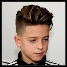 Frisuren 2018 Buben Frisuren Jungs Frisuren Teenager Haarschnitt