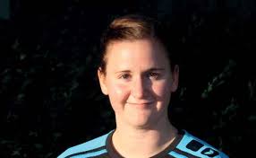 Hallenheft_2015_2016_RZ_Layout 1