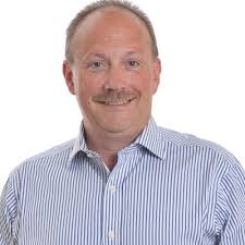 tom hammer (@hammeraia)