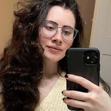 Sydney Barry's Instagram, Twitter & Facebook