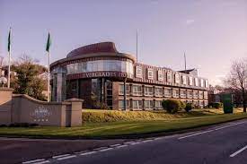 Everglades hotel is convenient to everything londonderry has to offer and is only 10 kilometers away from the airport. Everglades Hotel Derry Londonderry 2021 Reviews Pictures Deals