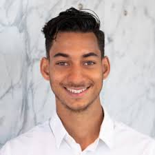 Miles McNair, auteur op Frankwatching