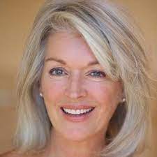 50 Timeless Hairstyles For Women Over 60 Fashionforwomenover50over50accessories Medium Length Hair Styles Classy Hairstyles Medium Hair Styles