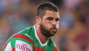How to ask your barber for the deadpool haircut? Reynolds Broke Thumb In Comeback Game