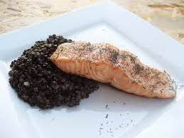 Decouvrez Notre Recette Facile Et Rapide De Lentilles Noires Beluga Et Pave De Saumon A L Aneth Sur Cuisine A Lentilles Beluga Recette Lentilles Noires Recette