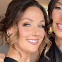 Nicole Kiefer's Instagram, Twitter & Facebook