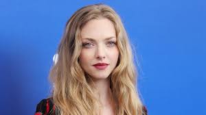 Born and raised in allentown, pennsylvania. Amanda Seyfried Has A Blonde Bombshell Moment At The Venice Film Festival Vogue