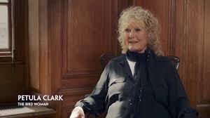 Bird Woman Mary Poppins Lyrics Petula Clark At St Paul S Cathedral Mary Poppins Musical Youtube