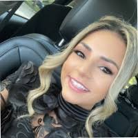 Nadine Bazzi's Instagram, Twitter & Facebook