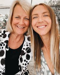 The Williams Women made a quick trip to LA to celebrate a baby shower for  @akdnla and my brother @oldno7 WE CANT WAIT to meet Warner Williams,  Grandpa Mike would have been