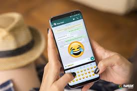 Play a prank on your friends by creating some fake conversation. Cool And Harmless Whatsapp Pranks