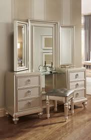 Diva Vanity Dresser Stool Bob S Discount Furniture Mirrored Bedroom Furniture Diva Bedroom Mirror Stool