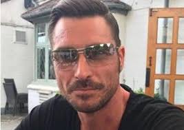 Ex-male model threatened to throw acid in woman's face and slit her throat