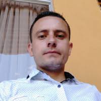 100+ perfiles de «Douglas Mora»