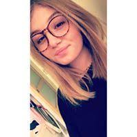 Gwen Martinez's Instagram, Twitter & Facebook