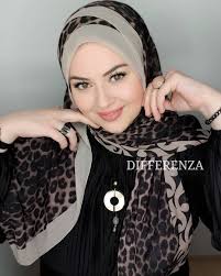 Muslim Girls Panosundaki Pin