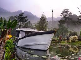 The village was first settled by three bentong villagers in 1930 who moved when the city was flooded in. Boathouse Janda Baik Sailor S Rest Resort
