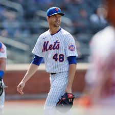 Mets fans, get official jacob degrom new york mets jerseys featuring authentic team graphics and other great jerseys at mlbshop.com. Mets And Yankees Are Both Shut Out In Frustrating Losses The New York Times