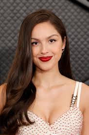 Inspired by the Concert Queen's timeless style 👗❤️ #DresslikePops  #PopsFernandez #FashionIcon #StyleInspo