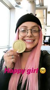 Ronda Queen's Instagram, Twitter & Facebook