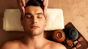Lợi ích mà bạn chưa biết của massage Thái dành cho nam