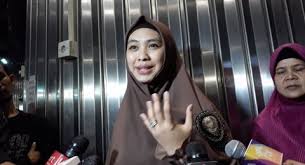 Sang ayah, sulyanto, meninggal dunia. Ria Ricis Mau Nikah Tapi Belum Ketemu Jodoh Oki Setiana Dewi Itu Ujian
