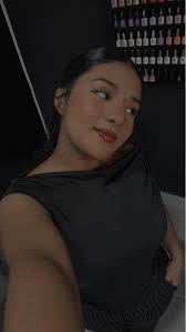 Naomi Silva updated her profile picture.