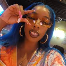 Jasmine Moreland's Instagram, Twitter & Facebook