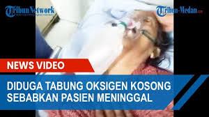 Dia membeli dua karena dokter dapat meminta tabung oksigen lagi kapan saja, katanya, seraya menambahkan bahwa dia harus menjual perhiasan istrinya untuk memenuhi biaya itu. Q7cmwps0 Xtf2m