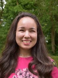 Amanda Yale's Instagram, Twitter & Facebook