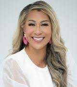 Katrina Dew's Instagram, Twitter & Facebook