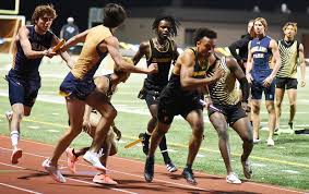 Royse City Bulldogs drop stick but still win relay race