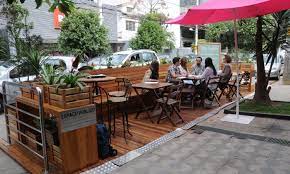 The design of an outdoor café like this will be visitors at night because the sparkling lights will be very beautiful, in contrast the seats are equipped with pillows so that the time to hang out becomes more comfortable. Pin On Urban Furtniture