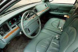 1992 07 Ford Crown Victoria Consumer Guide Auto Ford Mercury Marauder Victoria