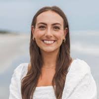 Madeline Page's Instagram, Twitter & Facebook