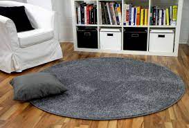 Je mehr die fasern abstehen, desto weicher ist der teppich: Hochflor Velours Teppich Mona Grau Rund