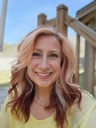 Rhonda Avila's Instagram, Twitter & Facebook