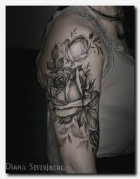 Black And White Heart And Rose Tattoo Designs Rosetattoo Tattoo Small Tattoo Design Ideas Types Of Tattoos Designs Taurus Star S Tattoos For Women Half Sleeve Tattoo Sleeve Men Sleeve Tattoos For Women