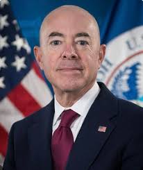 🛑IMPORTANT STATEMENT 🛑 If someone knows the whereabouts of this  individual, can you please tell him: JUSTICE IS COMING! ￼