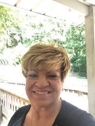 Patricia Newlin's Instagram, Twitter & Facebook