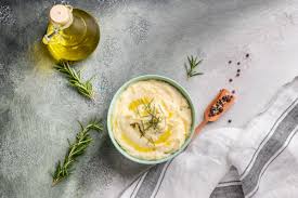 E' molto sfizioso e facile da preparare, fa sempre comodo averne uno in dispensa. Come Fare Il Pesto Di Fiori Di Zucca Ricetta Facile E Veloce